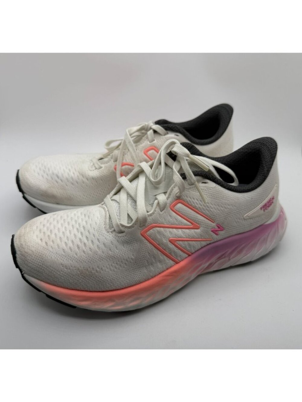 New Balance Fresh Foam X Evoz v3 Running Sneaker Women’s Size 8 Pink/White
